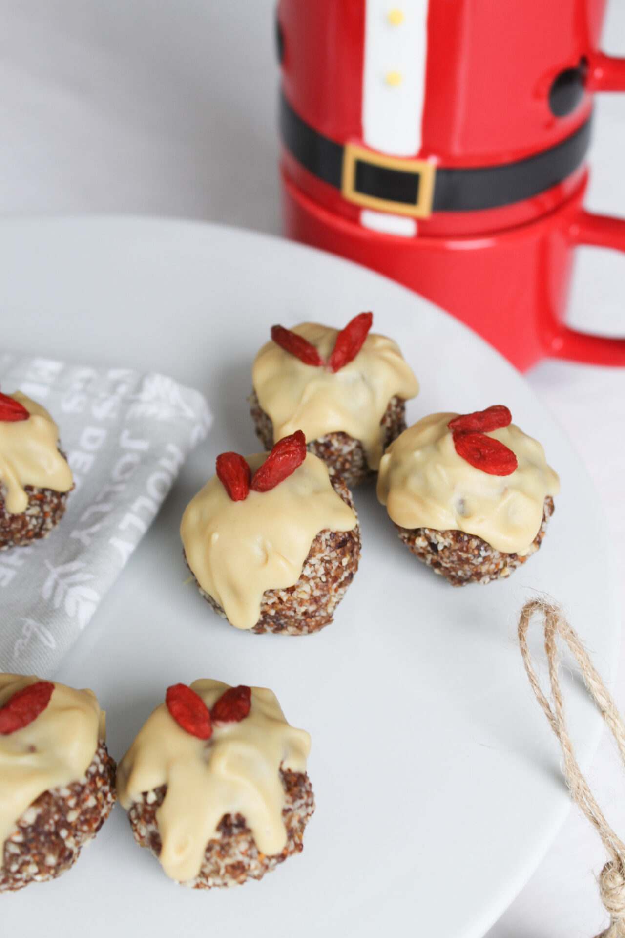 Christmas Pudding Bliss Balls | WholeLife