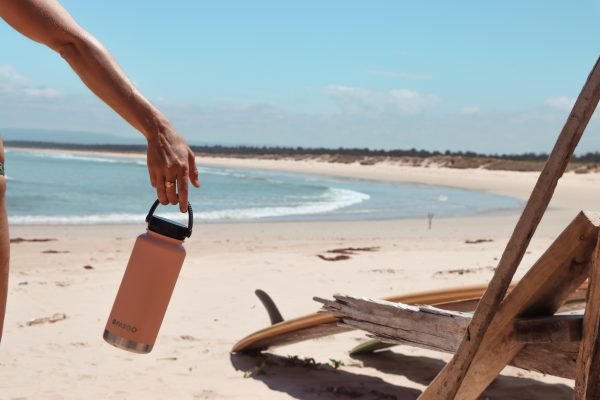 Using Pargo Tumbler while on a beach vacation